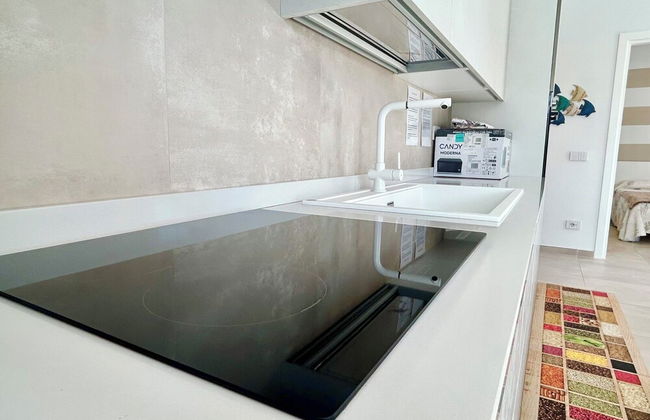 Golden Hour Retreat Lagoon View Villa With Pool - Photo 28