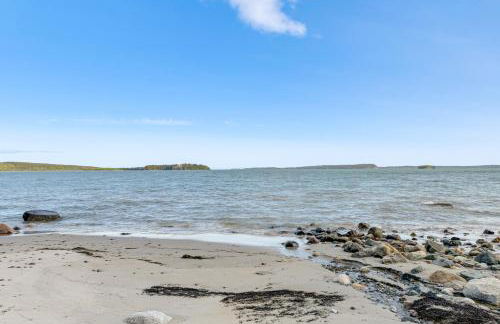 Waterfront Roque Bluffs Hideaway with Private Beach - Photo 2