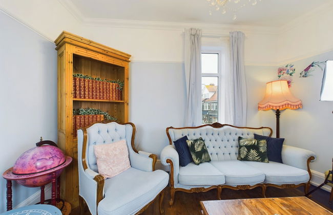 Unique 2 bed Leigh-on-sea- With Real Piano - Foto 15