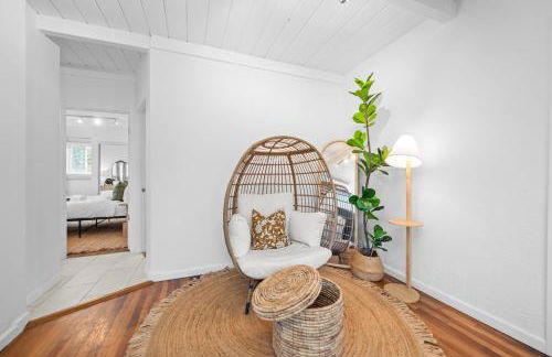 Modern Eclectic 2BR Near Petco, Balboa Park & Zoo - Foto 13