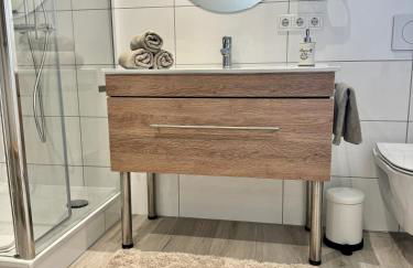 Ferienwohnung Schlafgemach - Gemütlicher Urlaub zwischen Ostsee und Holsteinische Schweiz - Boxspringbett & Wallbox - Foto 23