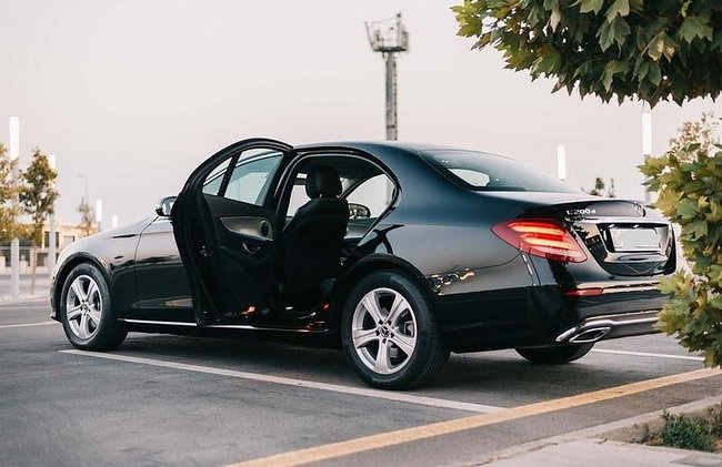 Limousinen Transfer von Frankfurt nach Flughafen Frankfurt FRA - Foto 1