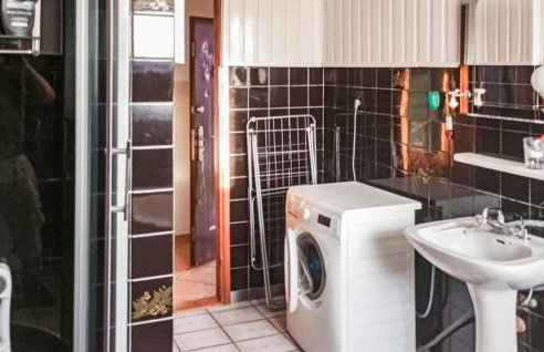 Stunning Apartment In Gowidlino - Foto 18