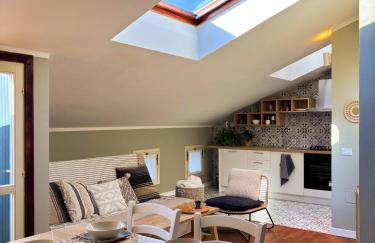 Maison Mezzanotte Mansarda Chic in Centro con Parcheggio Privato - Foto 14