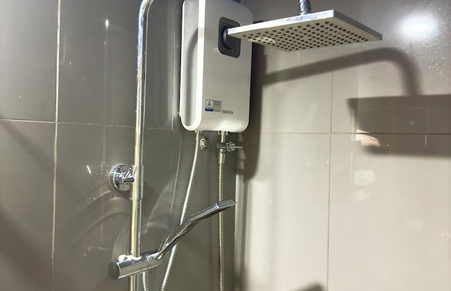 Apartment in City of Makati with swimming pool and terrace - Photo 21