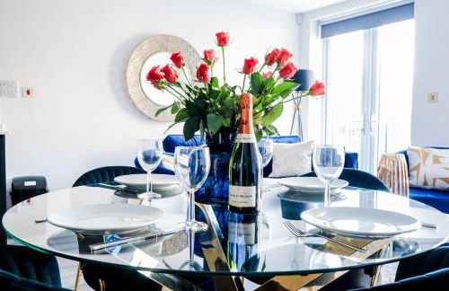 Elegant Apartments in Staines l Free Onsite Parking - Foto 13