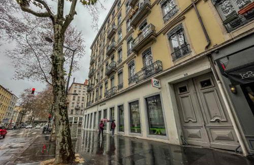 All in Lyon | T2 lumineux & élégant – Perrache - Foto 25