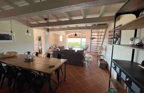 Proche Roussillon, La villa rouge Luberon, piscine chauffée, climatisation et vue Luberon - Foto 14