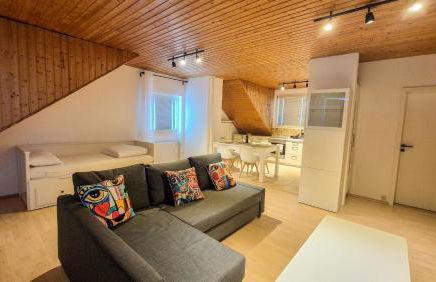 Cozy-Stay III, 2-Room Flat for Vacation & Messe, Düsseldorf, Perfect Connectivity - Foto 12