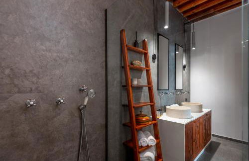 Antique Villa - Photo 20