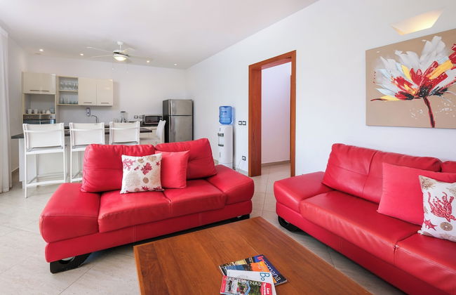 Aligio Aparthotel Beachfront - Foto 28