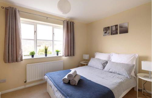 Guildford Townhouse with Parking - Foto 9