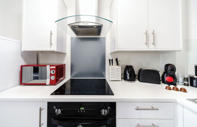 Whitchurch 2 Bedroom Flat near Hospital - Foto 10