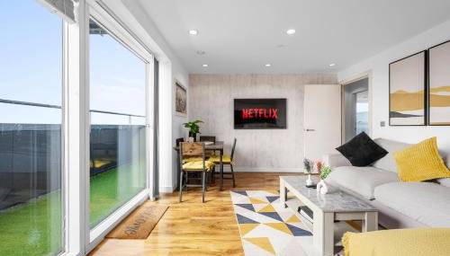 Penthouse Skyline – 2BR, Massive Terrace Retreat - Foto 2