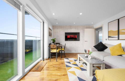 Penthouse Skyline – 2BR, Massive Terrace Retreat - Foto 2