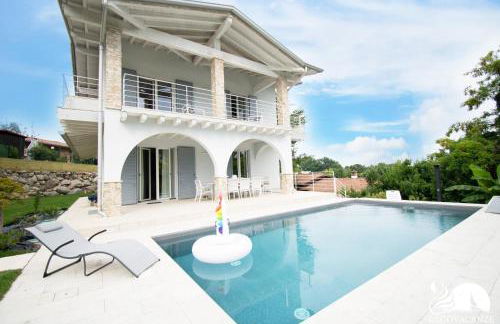 Villa Bocciolo del Garda, private pool and garden - Foto 3