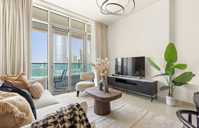 Silkhaus Julphar Tower, Al Reem Abu Dhabi - Photo 1