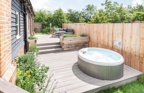 Silhouette's Stable - Uk34102 - Foto 1