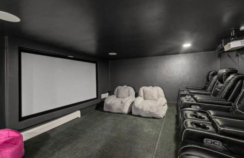 Relax! Pool/HotTub/TheaterRoom/Sleeps 15! - Foto 7