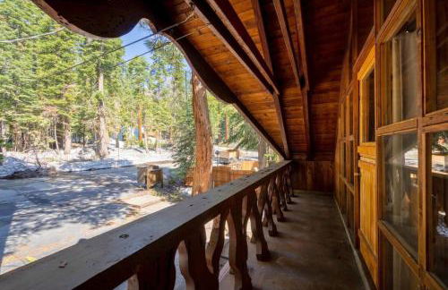 3BR Mountain Cabin-Near Beach & Slopes - Foto 18