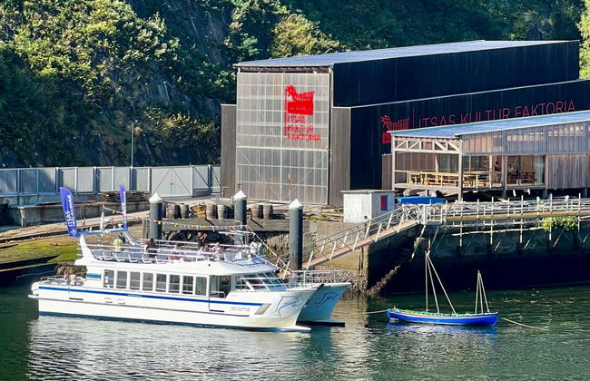 Giro in barca a Pasajes + Biglietto per il Museo Factoría Albaola - Foto 2