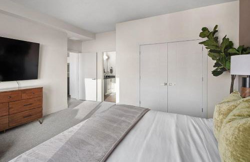 Convention Ctr - Stylish 2BD,2BA with Pool,Gym and Hot tub - Foto 27