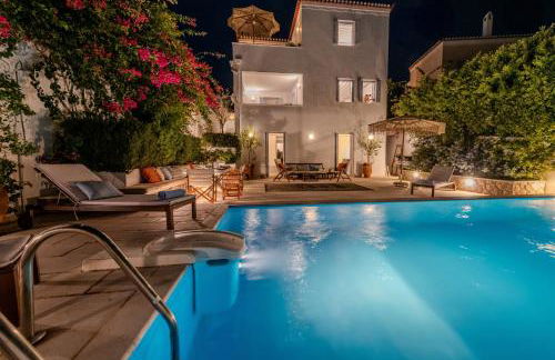 The Villa Evita Stunning View with private pool - Foto 1