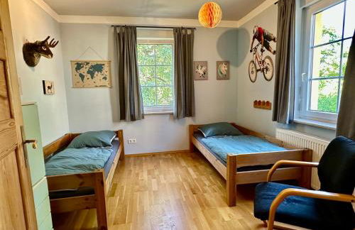 Top Wohnung in Stadtvilla mit Terrasse und Garten - Foto 5