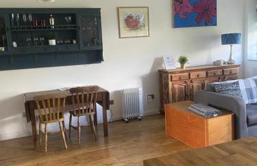 1 bed river apartment on the docks - Foto 7