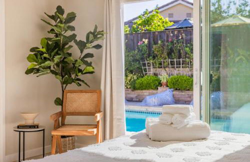 @ Marbella Lane - Vibrant & Chic Designer Home - Photo 40