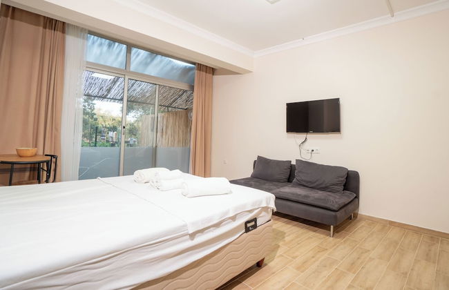 Capo Calaberno Aparts - Photo 55