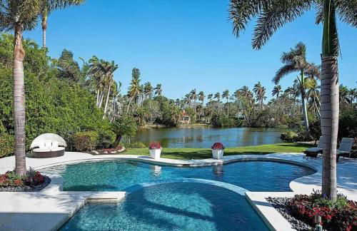 Naples Beach Port Royal Luxury Coastal Mansion Villa with Guesthouse & Pool & Hot Tub - Foto 34