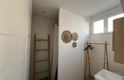 Le Cocon - studio Centre ville tout équipé - Foto 10