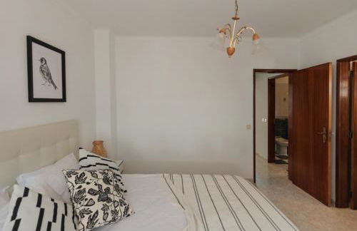 Zambujeira do Mar 4-Bed House Perfect for Families & Friends - Foto 8