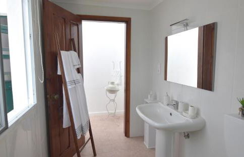 Sunset GreenHouse - Photo 32