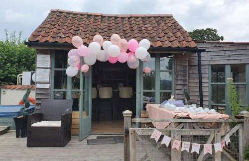 Country House - Pool Jacuzzi - Perfect for Celebrations, Work People - Foto 15