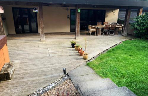 Annie the Annex, A self contained home from home fully equipped space with street parking - Foto 12