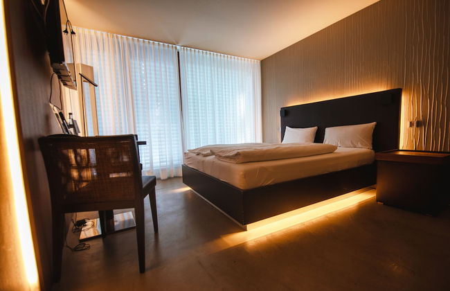 Car by Side - Foto 7