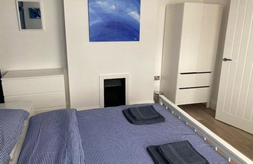 Highcliffe Apartment with Parking - Foto 12