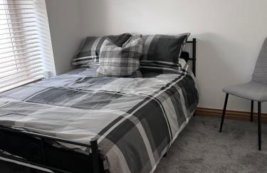 Modern Newly Renovated 3 Story House in Ebbw Vale - Foto 9