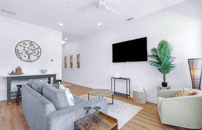 Relax in a Luxe Resort-style Condo - Foto 12