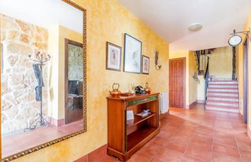 Casa Rural Enorme con BBQ & Horno Leña ideal para Familias - Foto 46