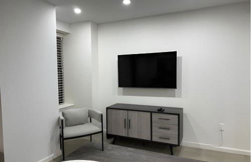PlanURstay - Spacious Midtown West Fully-Serviced - 1BR & 1BTH - Foto 11