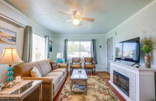 Walk to Gold Beach Charming Cottage with Yard! - Foto 3