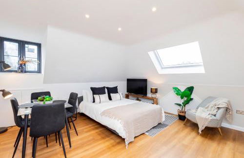 Contemporary 2-Bed Penthouse Central Stay! - Foto 4