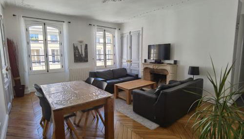 3 PIECES 4****, AU COEUR DU QUARTIER HISTORIQUE - Foto 2