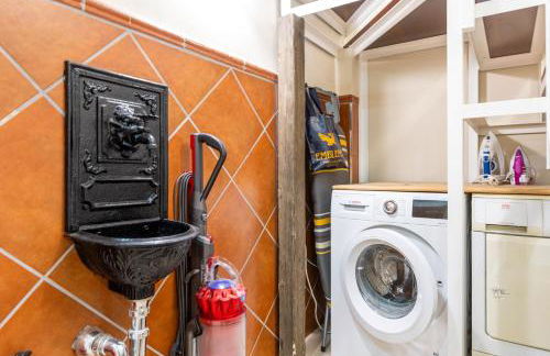 MCGOMEZ HOUSE - Photo 33