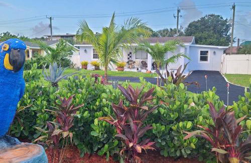 Palm Springs 3-Bedroom 2-Bath 5 Miles to the Beach - Foto 1