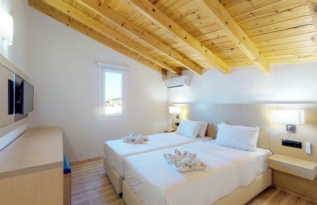 Marika Beach Hotel - Photo 116