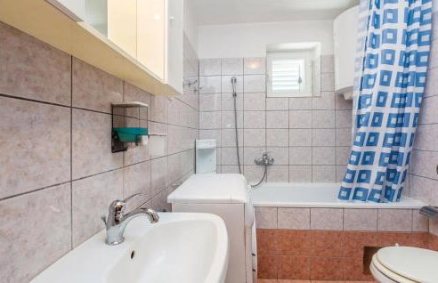 4 Bedroom Cozy Home In Poljica - Foto 36